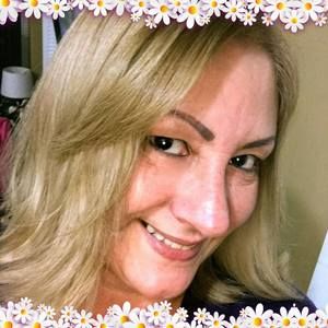 Meet your Posher, Amparo